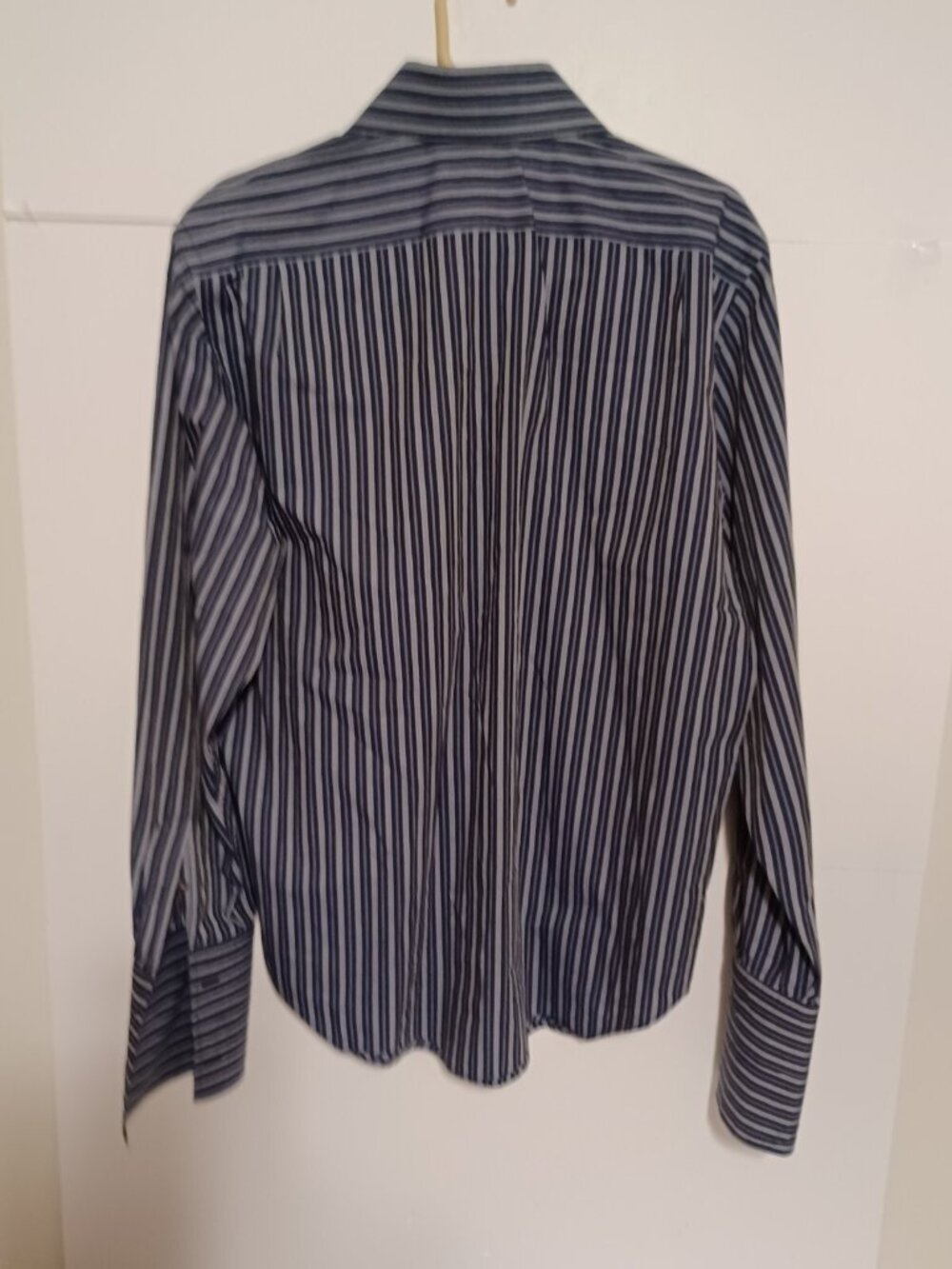 Banana Republic Button Up Dress Shirt Blue Gray White Pinstripe 15-15 1/2 Med - Picture 5 of 5